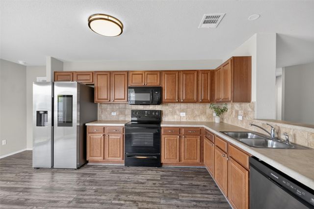 313 Wimberley ST, Hutto, TX 78634