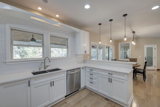 1527 Macoma Drive, Mount Pleasant, SC 29466