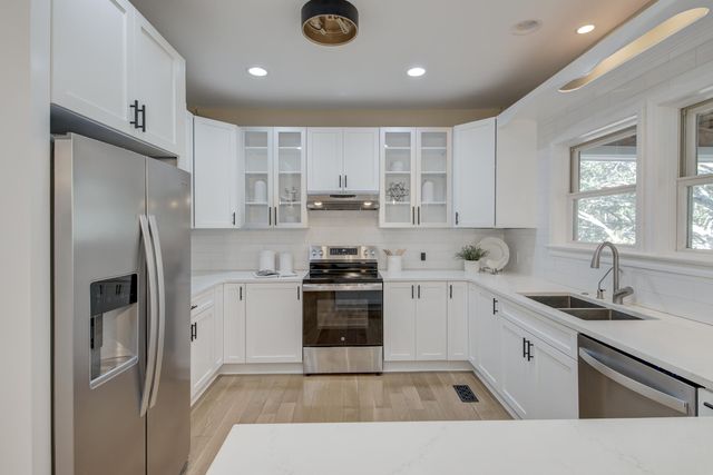 1527 Macoma Drive, Mount Pleasant, SC 29466