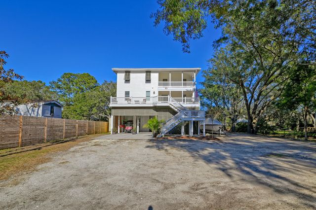 1527 Macoma Drive, Mount Pleasant, SC 29466