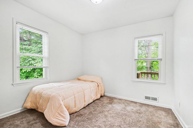 1730 Kessler Boulevard, South Bend, IN 46616