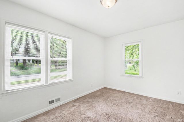 1730 Kessler Boulevard, South Bend, IN 46616