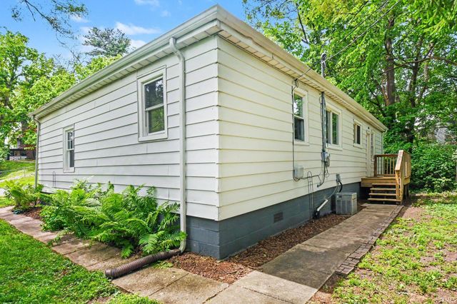 1730 Kessler Boulevard, South Bend, IN 46616