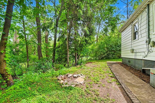 1730 Kessler Boulevard, South Bend, IN 46616