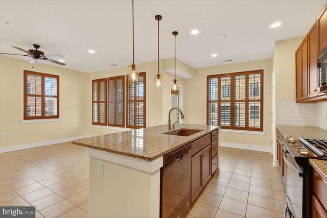 620 MCKENZIE AVE, Alexandria, VA 22301