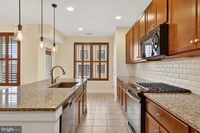 620 MCKENZIE AVE, Alexandria, VA 22301