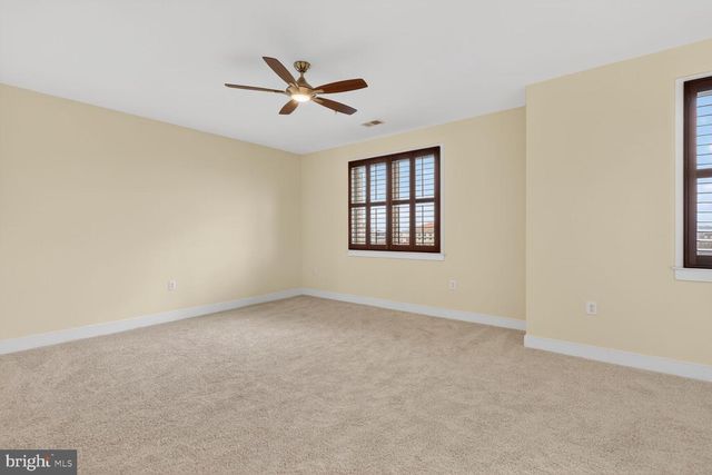 620 MCKENZIE AVE, Alexandria, VA 22301