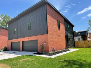 2515 Appian Way A, Roman Forest, TX 77357