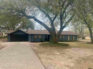 209 Chestnut, Van, TX 75790