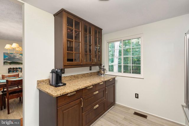 2323 MIDDLE CREEK LN, Reston, VA 20191
