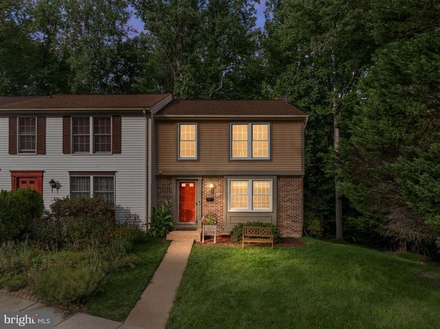 2323 MIDDLE CREEK LN, Reston, VA 20191