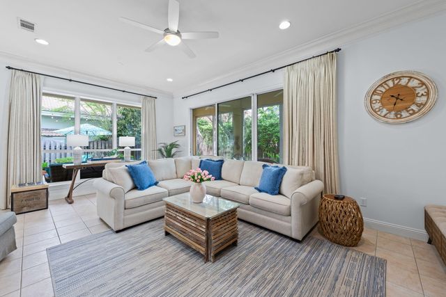 130 Cayman Cove, Destin, FL 32541
