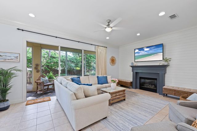 130 Cayman Cove, Destin, FL 32541