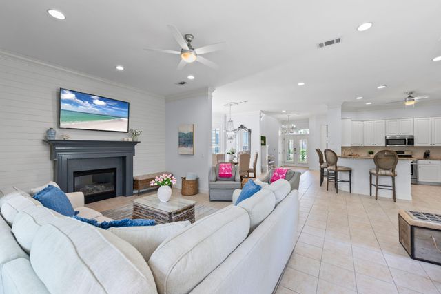 130 Cayman Cove, Destin, FL 32541