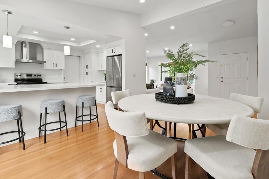 Image 10 of property listing at 7242 Sharon Drive, San Jose, CA 95129