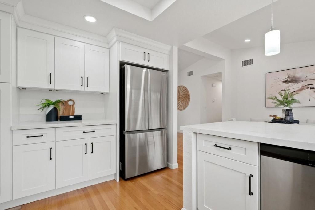 Image 13 of property listing at 7242 Sharon Drive, San Jose, CA 95129