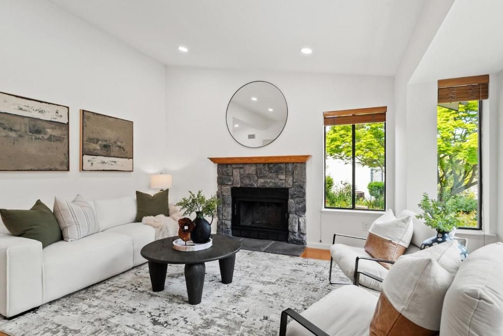 Image 4 of property listing at 7242 Sharon Drive, San Jose, CA 95129