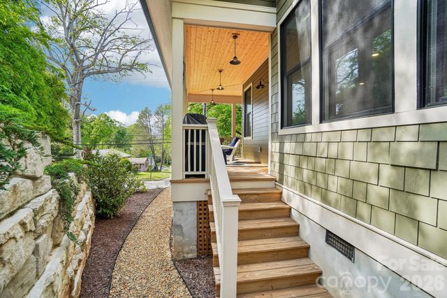 101 Santee Street, Asheville, NC 28801