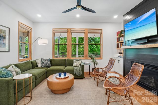 101 Santee Street, Asheville, NC 28801