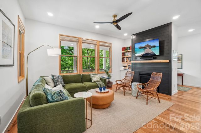 101 Santee Street, Asheville, NC 28801