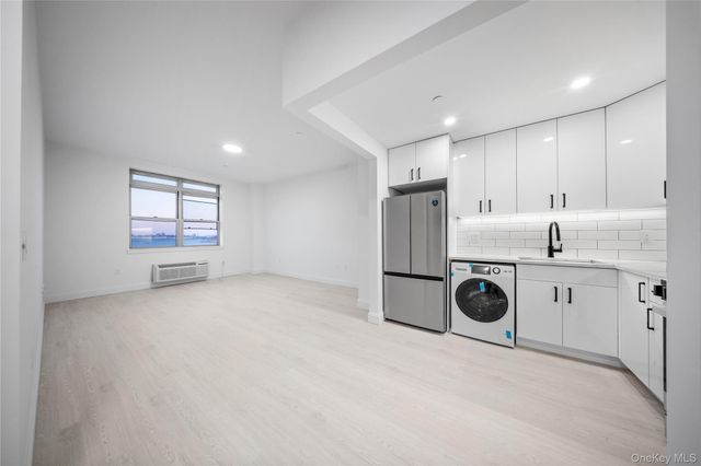 14-34 110th Street 5I, College Point, NY 11356