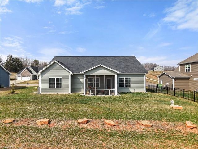 1222 Creek Knoll Drive, Lewisville, NC 27023