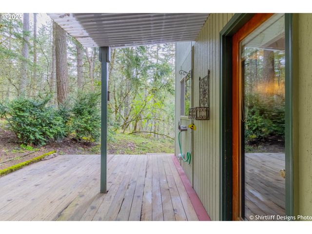 202 FOXTAIL Dr, Eugene, OR 97405