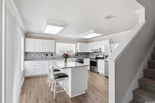 1410 Barker Bay, San Antonio, TX 78245