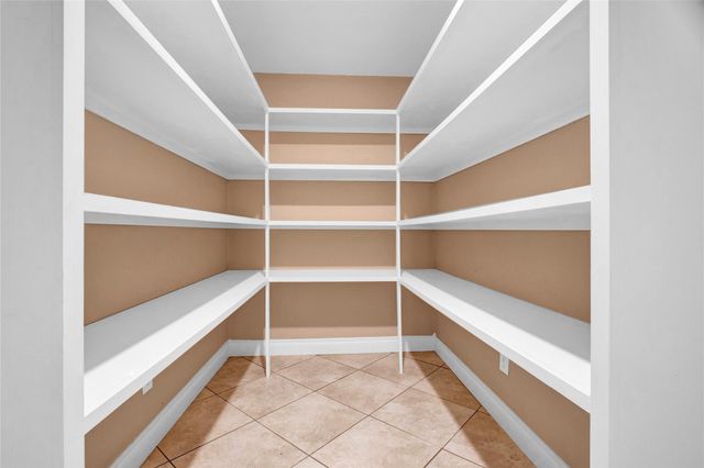 11207 Indian Trails Drive, Tomball, TX 77375