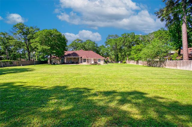 11207 Indian Trails Drive, Tomball, TX 77375