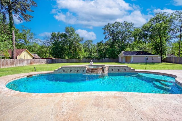 11207 Indian Trails Drive, Tomball, TX 77375