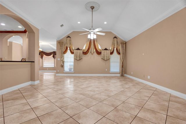 11207 Indian Trails Drive, Tomball, TX 77375