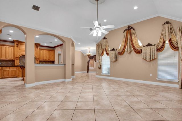 11207 Indian Trails Drive, Tomball, TX 77375