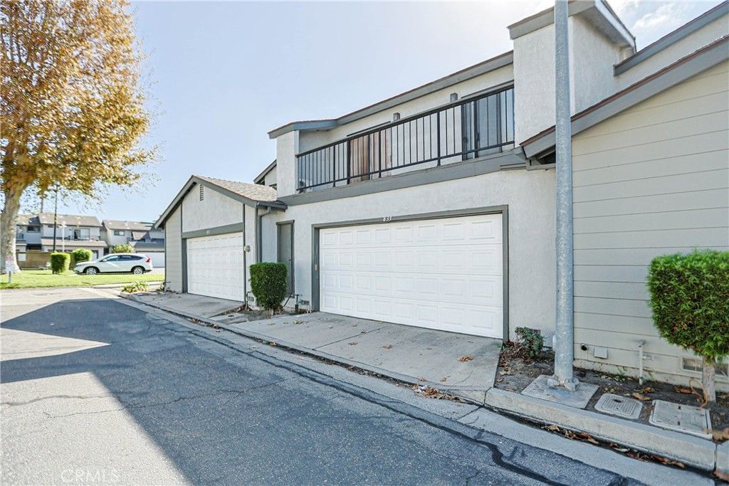833 Amberwood, Santa Ana, CA 92703 — photo 2