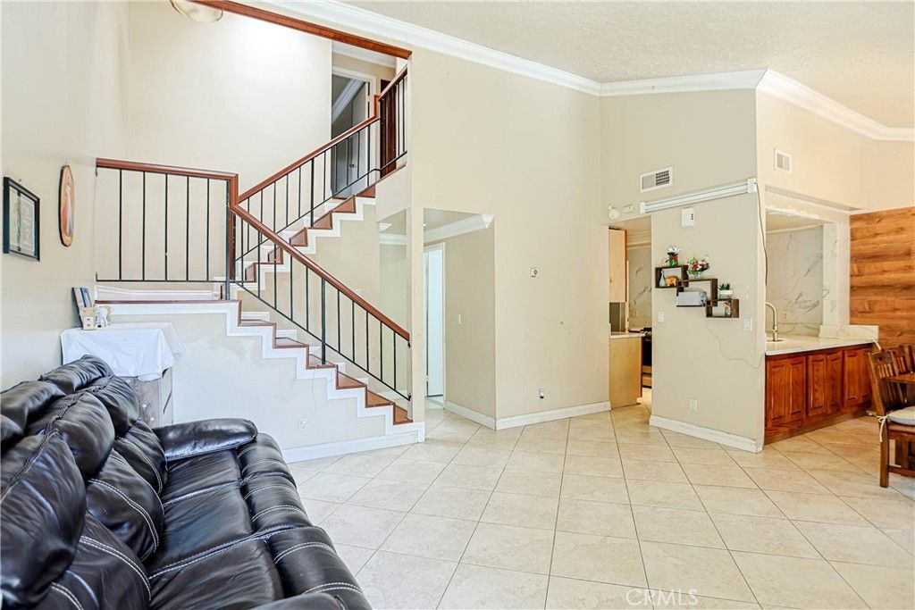 833 Amberwood, Santa Ana, CA 92703 — photo 5
