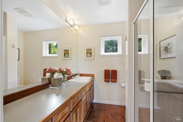 2045 Muniz Ranch Rd, Jenner, CA 95450