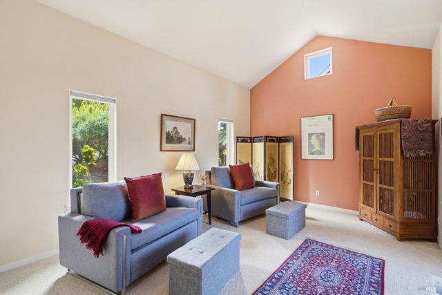 2045 Muniz Ranch Rd, Jenner, CA 95450