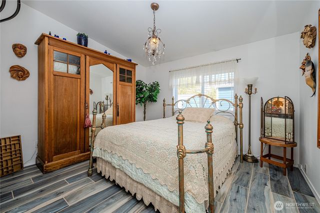 525 Duck Lake Drive NE, Ocean Shores, WA 98569