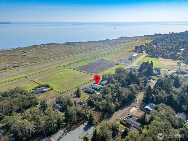 525 Duck Lake Drive NE, Ocean Shores, WA 98569