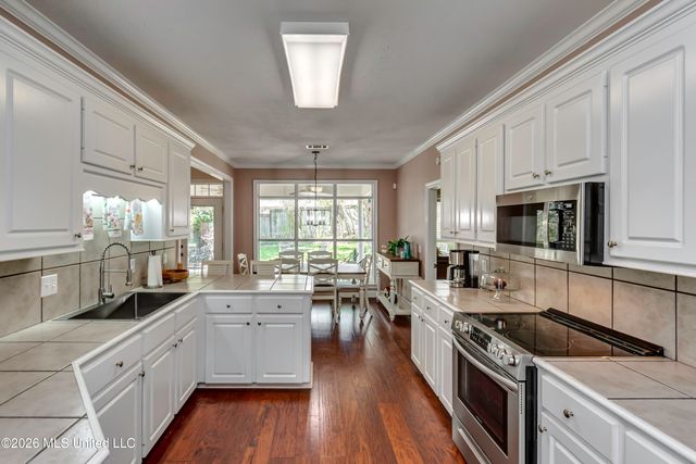 718 Highland Place, Brandon, MS 39047