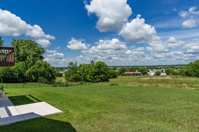 7672 Hawks Ridge, Machesney Park, IL 61115
