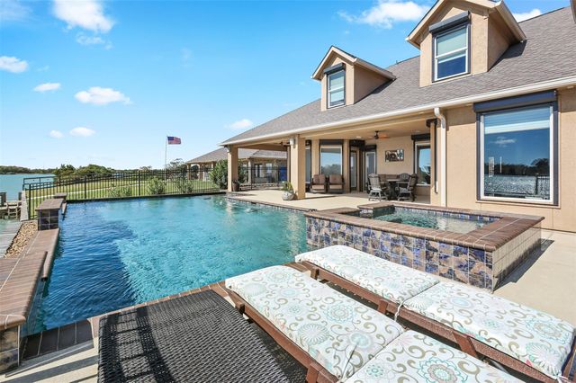 8901 Shiloh Street, Texas City, TX 77591