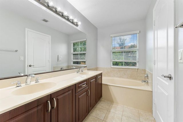 5978 Monterra Club Drive, Lake Worth, FL 33463