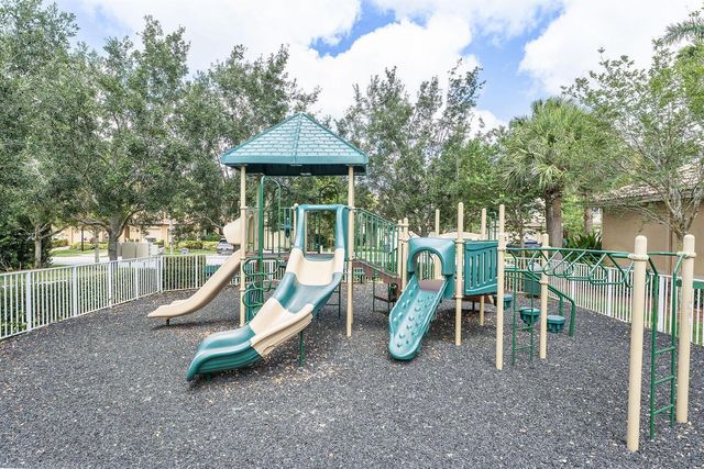 5978 Monterra Club Drive, Lake Worth, FL 33463