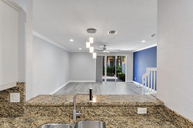 5978 Monterra Club Drive, Lake Worth, FL 33463