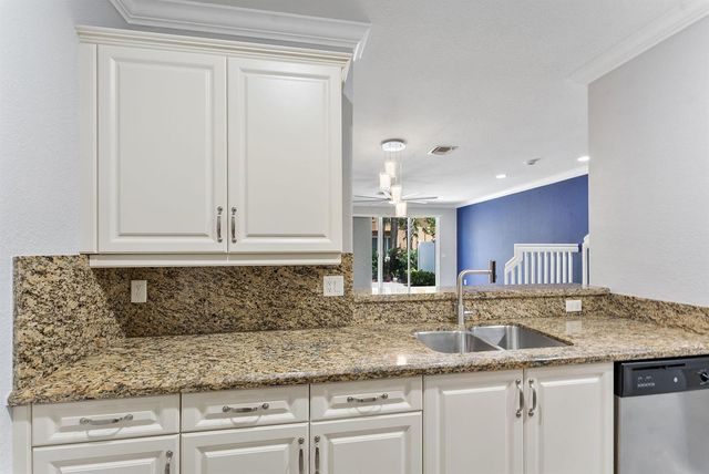 5978 Monterra Club Drive, Lake Worth, FL 33463