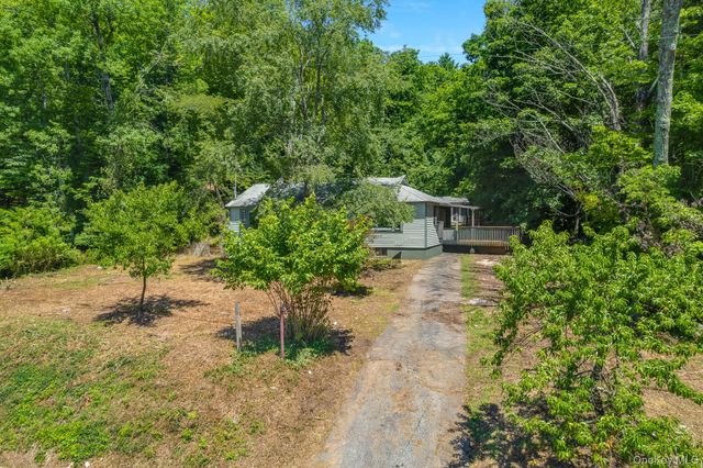 296 Irish Cape Road, Napanoch, NY 12458