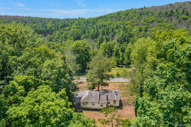 296 Irish Cape Road, Napanoch, NY 12458