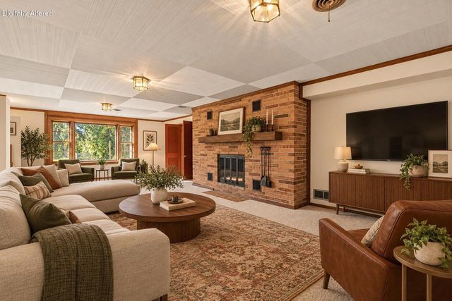 12555 Laurel LANE, Elm Grove, WI 53122