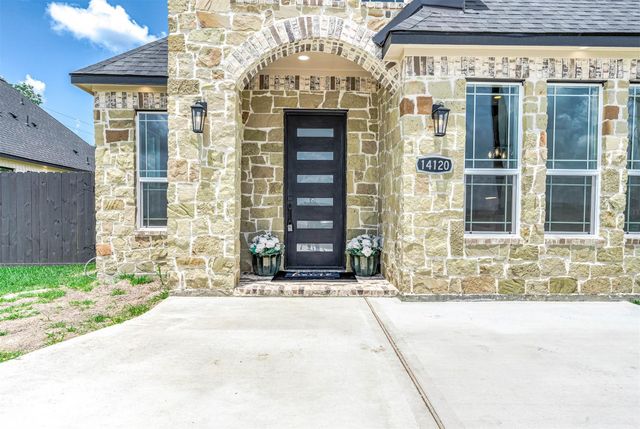 14120 Fm1236 Rd, Needville, TX 77461